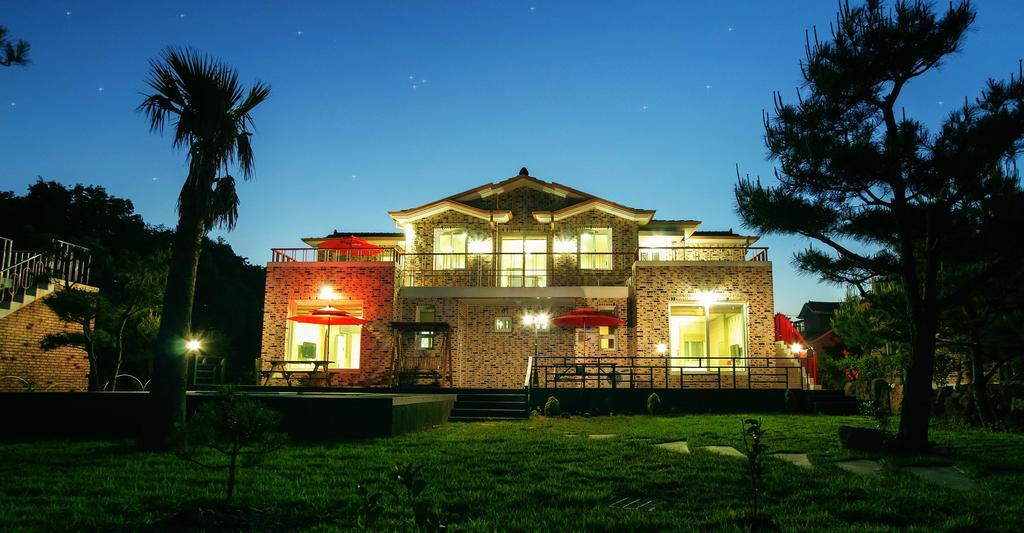 Jeju Olleh House Villa Exteriör bild